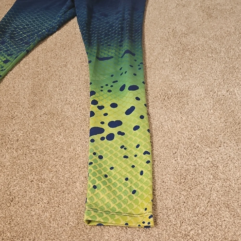 Guy Harvey Mahi Mahi Gradient Leggings - Picture 4 of 4
